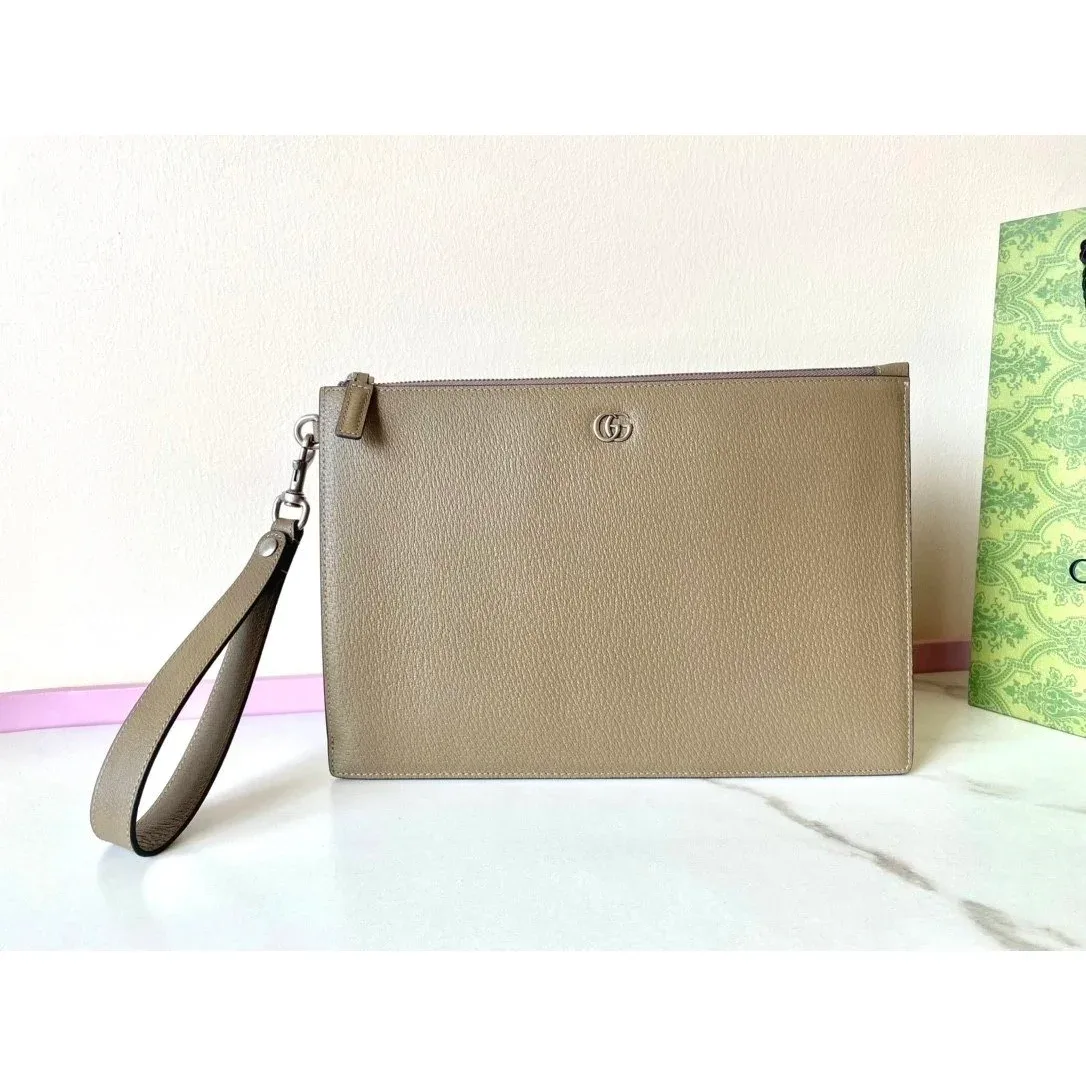 Gucci Interlocking G Beige Clutch